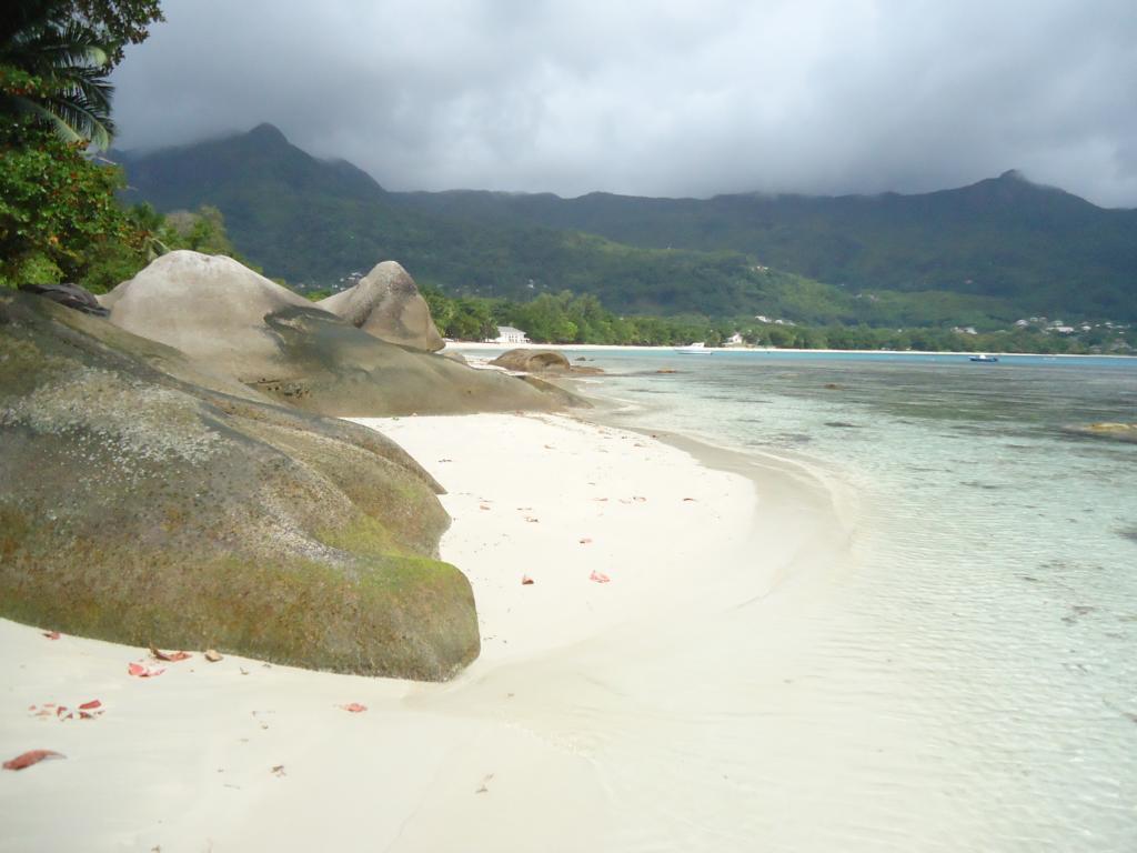 La Batie Selfcatering Apartment Beau Vallon  Kültér fotó