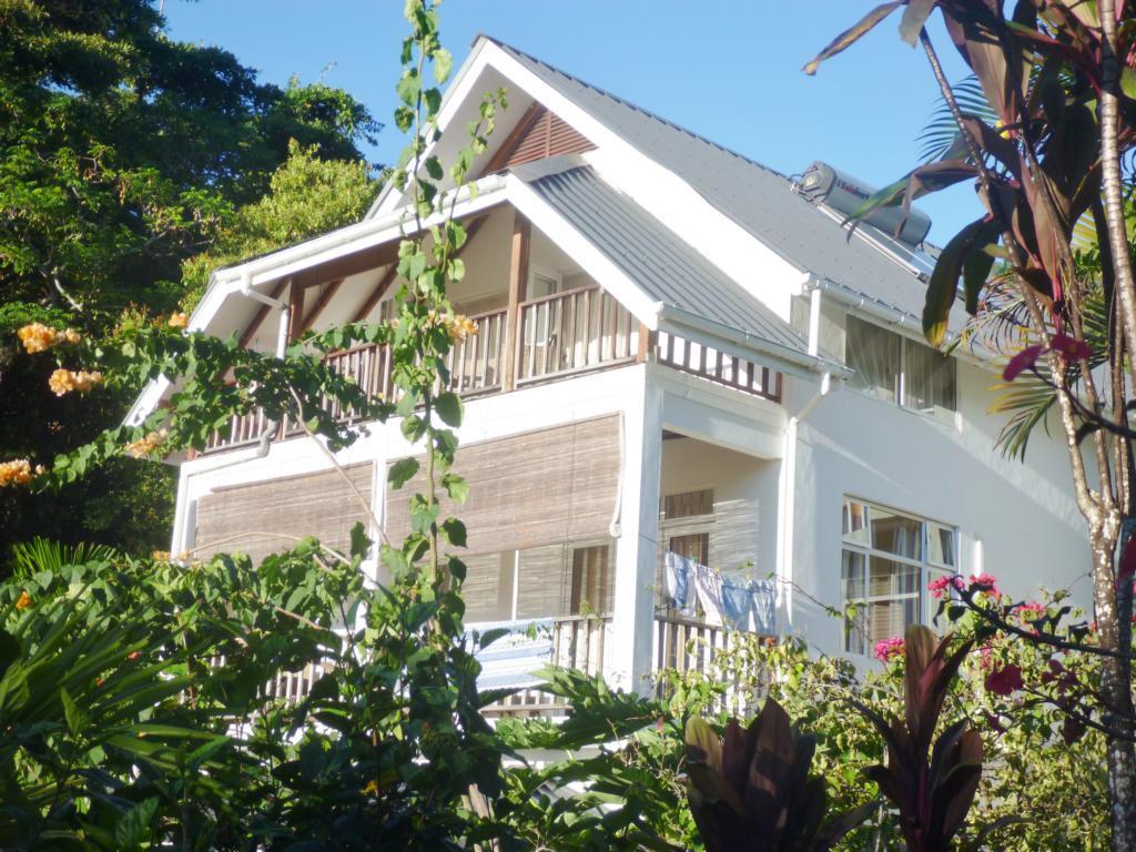 La Batie Selfcatering Apartment Beau Vallon  Kültér fotó