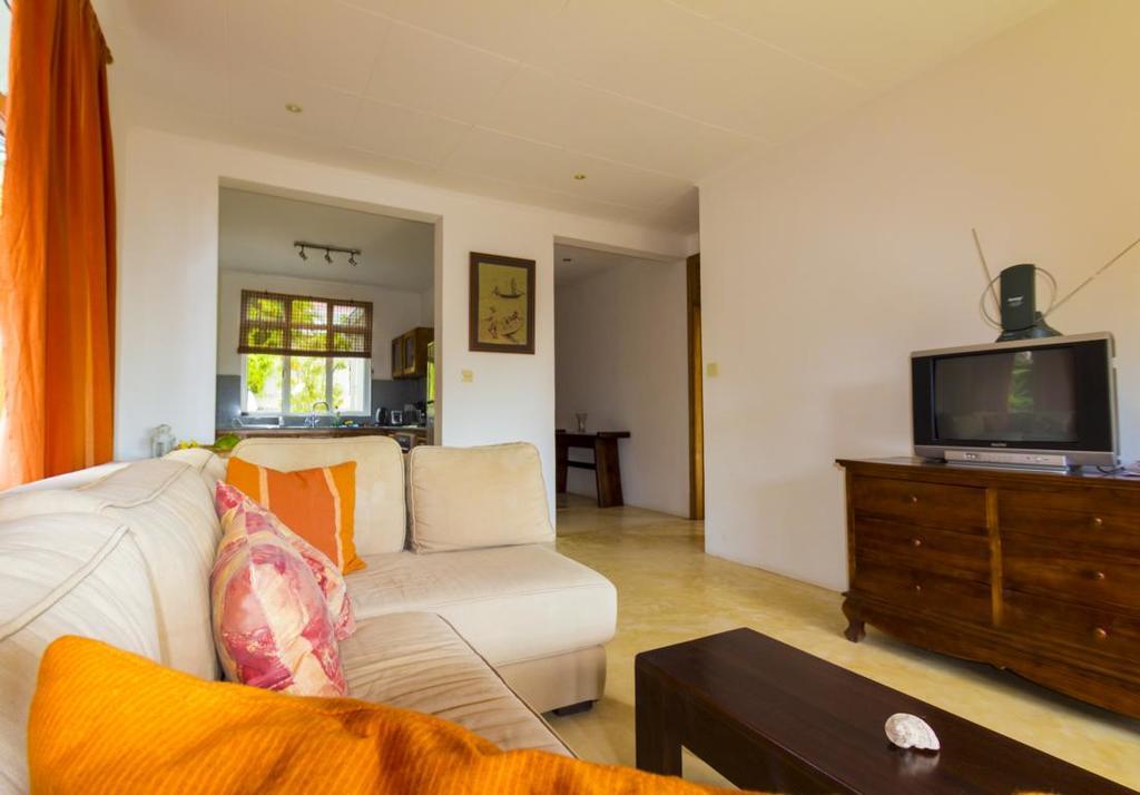 La Batie Selfcatering Apartment Beau Vallon  Kültér fotó