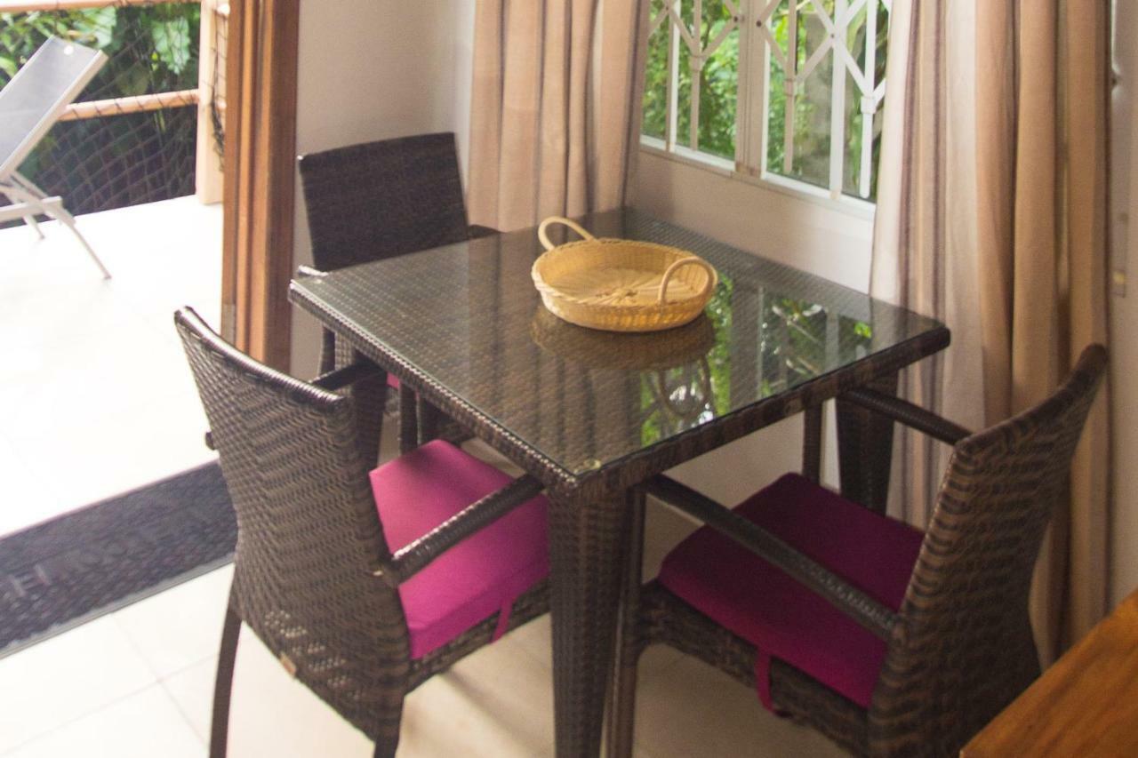 La Batie Selfcatering Apartment Beau Vallon  Kültér fotó