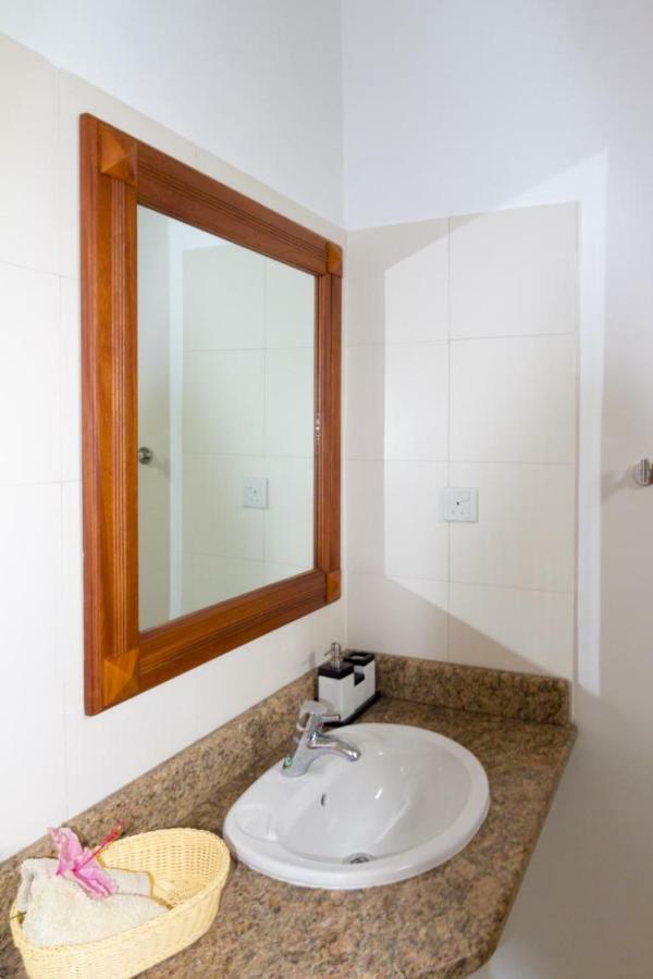 La Batie Selfcatering Apartment Beau Vallon  Kültér fotó